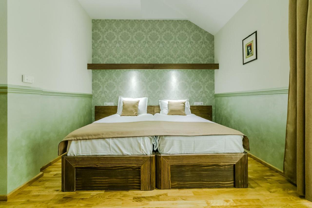 Hotel Marina Pucioasa エクステリア 写真
