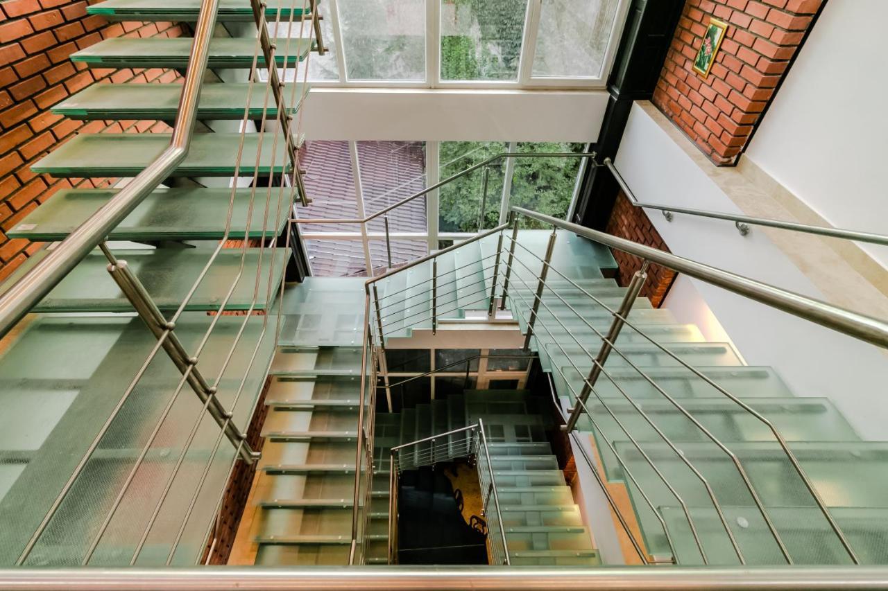 Hotel Marina Pucioasa エクステリア 写真